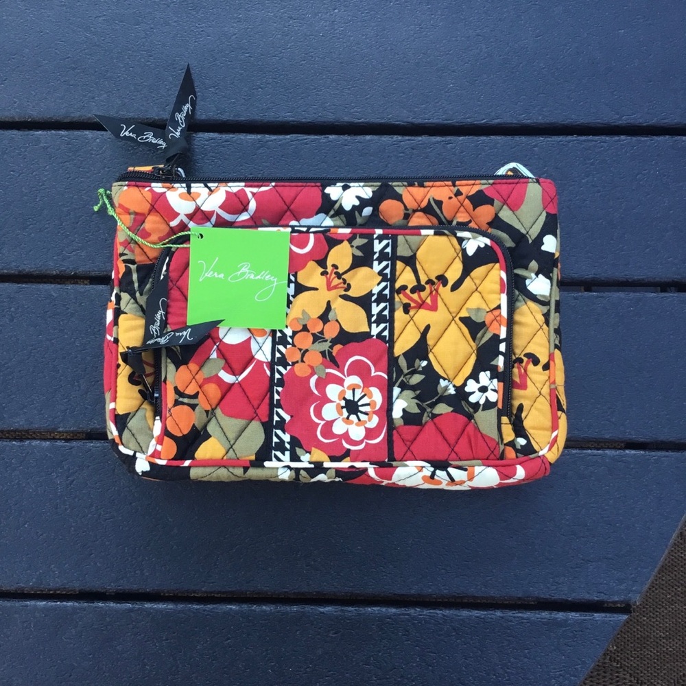 Vera Bradley little hipster in bitter, sweet pattern.NWT Smoke & pet free home